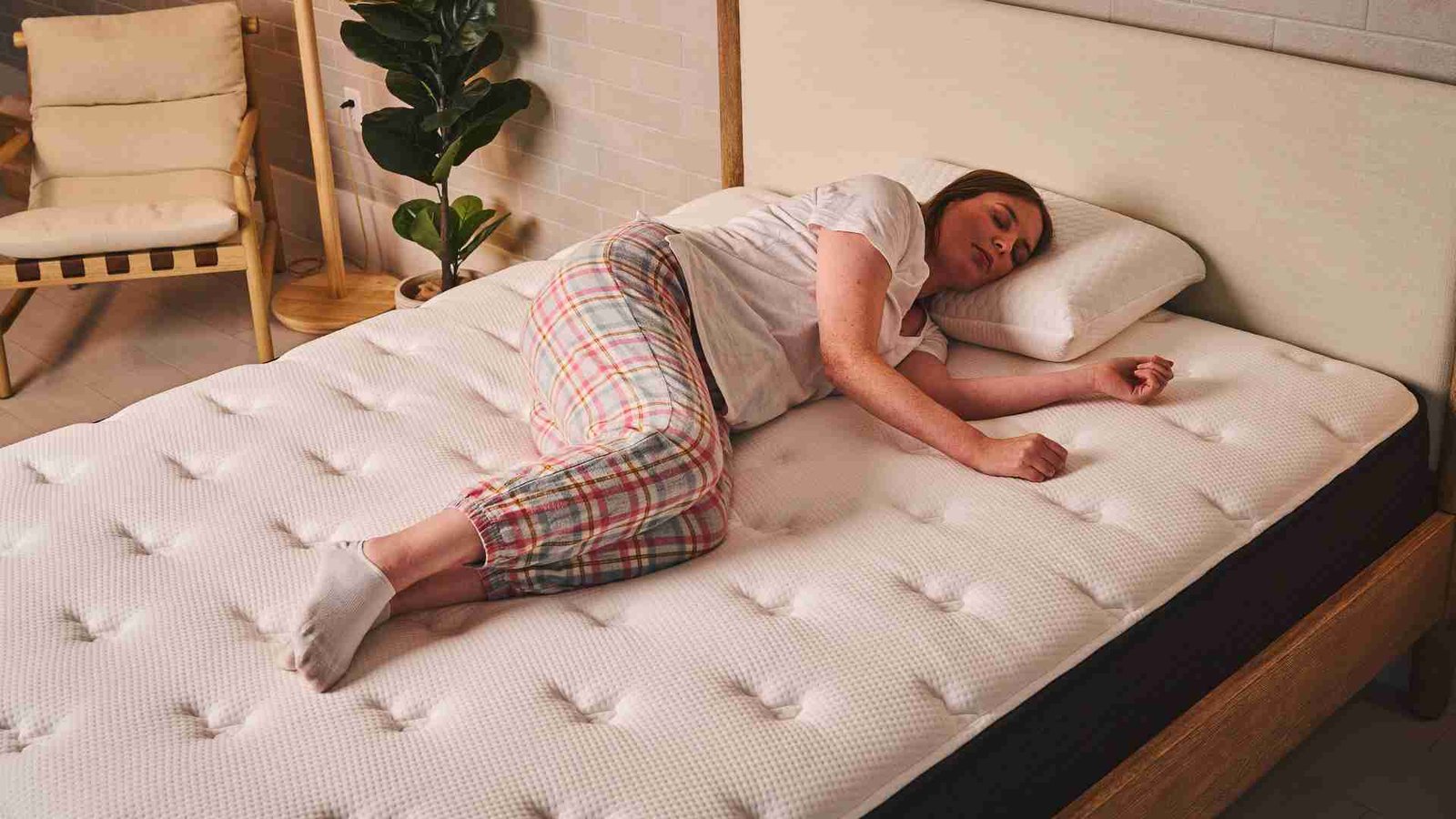 Choosing a Medium-Firm Mattress for Better Sleep Posture