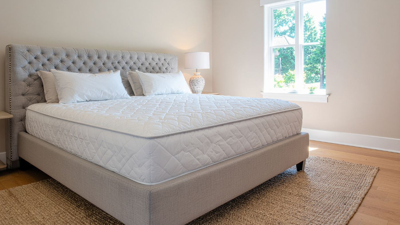 How an Orthopaedic Mattress Helps Back Pain: UK Expert Tips