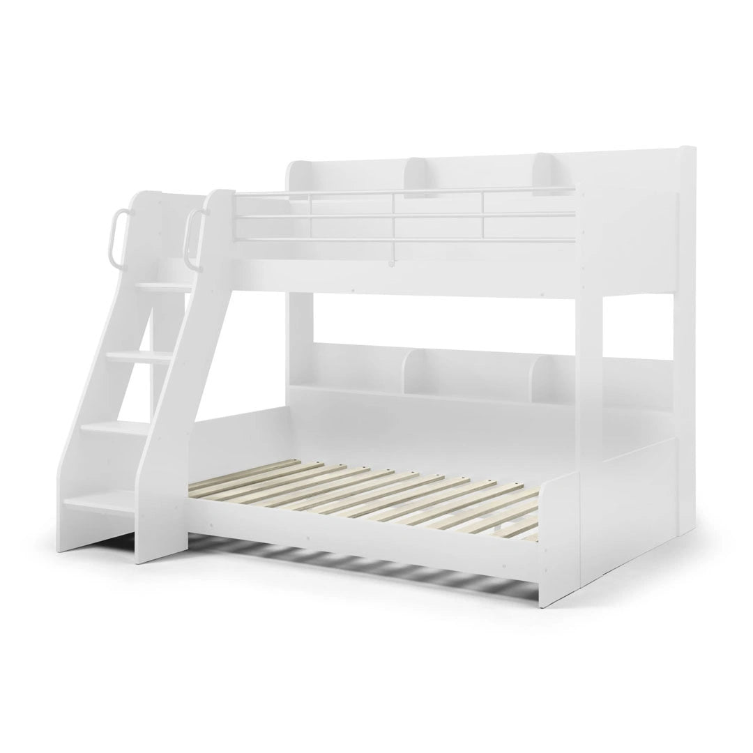 Domino Triple Sleeper
