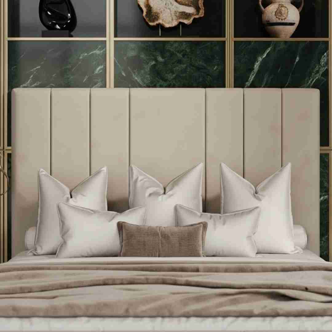 Windsor Vertical Panel Upholstered Bed